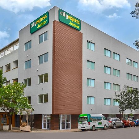 City Express Junior By Marriott Ciudad De Mexico Sullivan Bagian luar foto