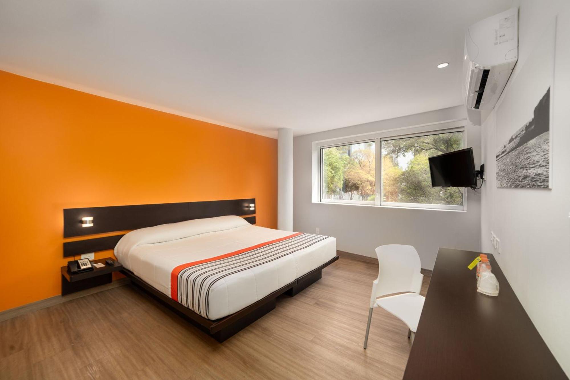 City Express Junior By Marriott Ciudad De Mexico Sullivan Bagian luar foto