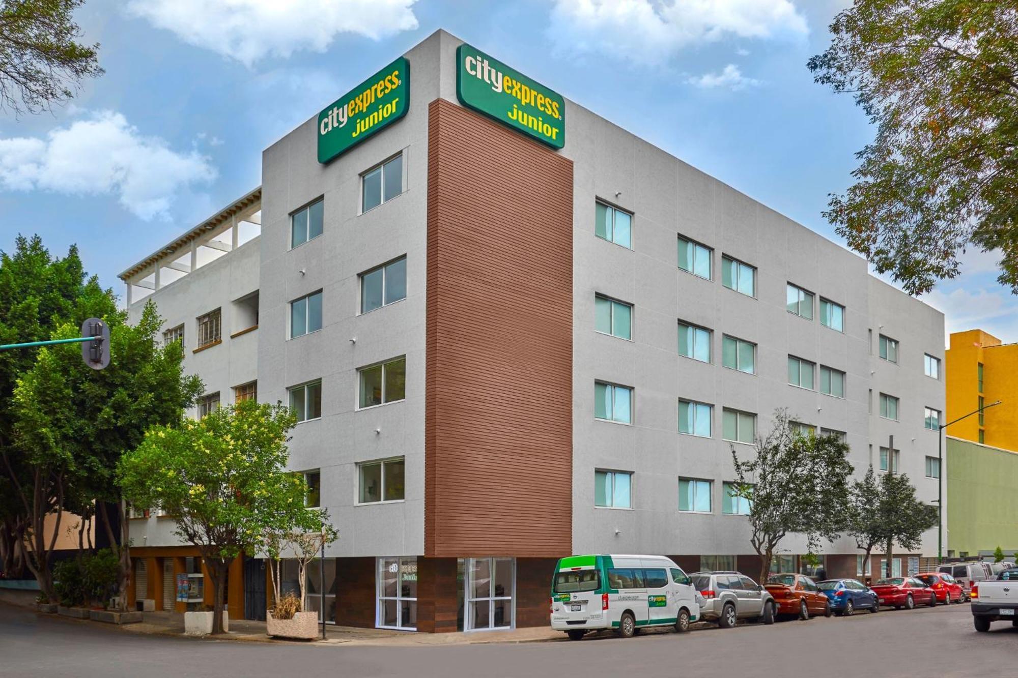 City Express Junior By Marriott Ciudad De Mexico Sullivan Bagian luar foto